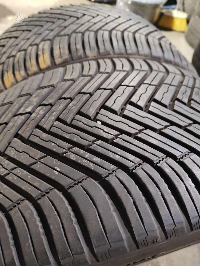 Nexen, всесезонные 245/35 R20
