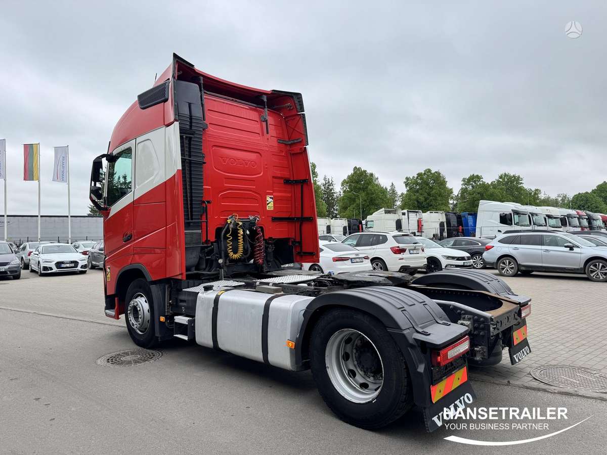 Volvo FH 460, double sleeper