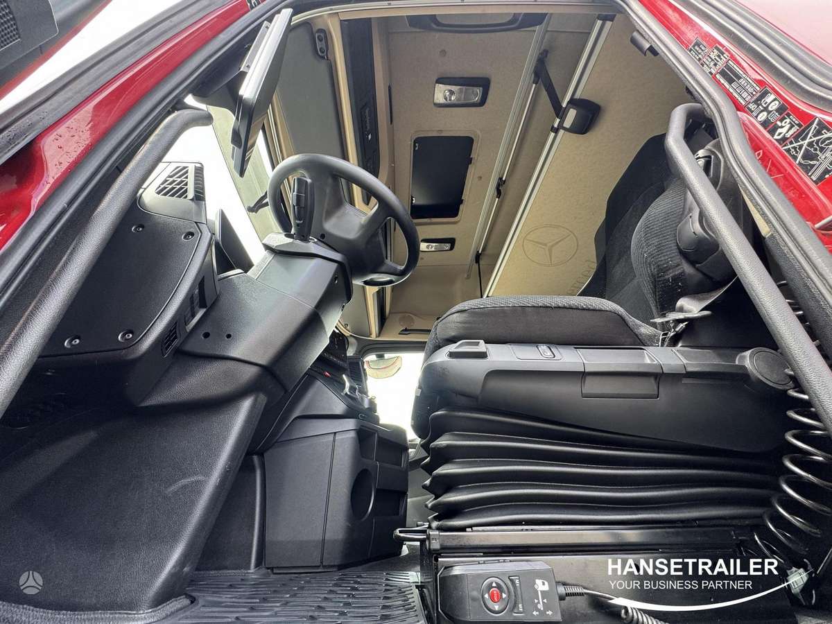 Mercedes-Benz Actros 1845 Big Space, double sleeper