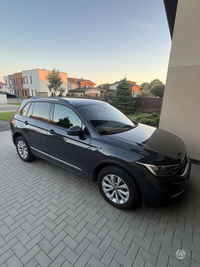 Volkswagen Tiguan - 3
