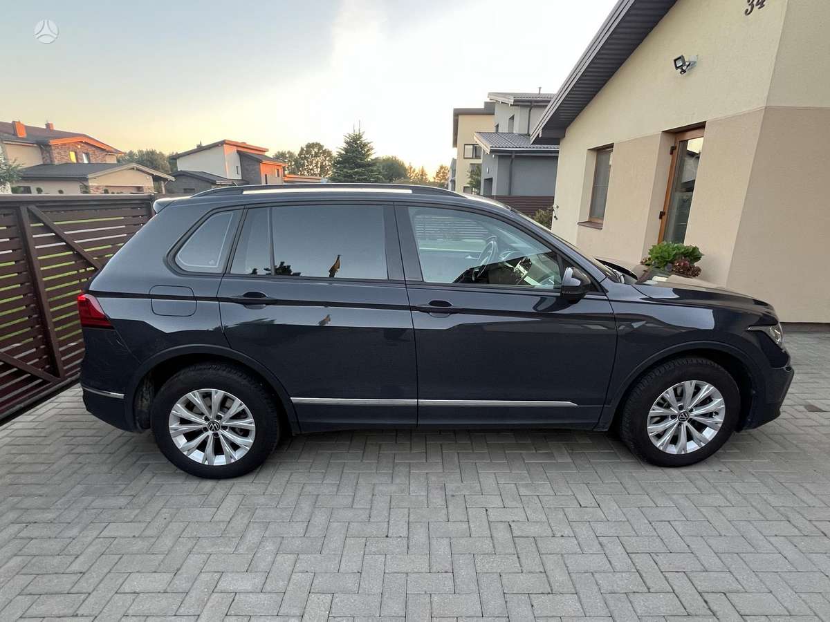 Volkswagen Tiguan - 5