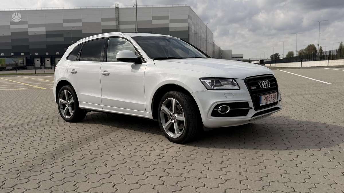 Audi Q5, 3.0 l., off-road / crossover