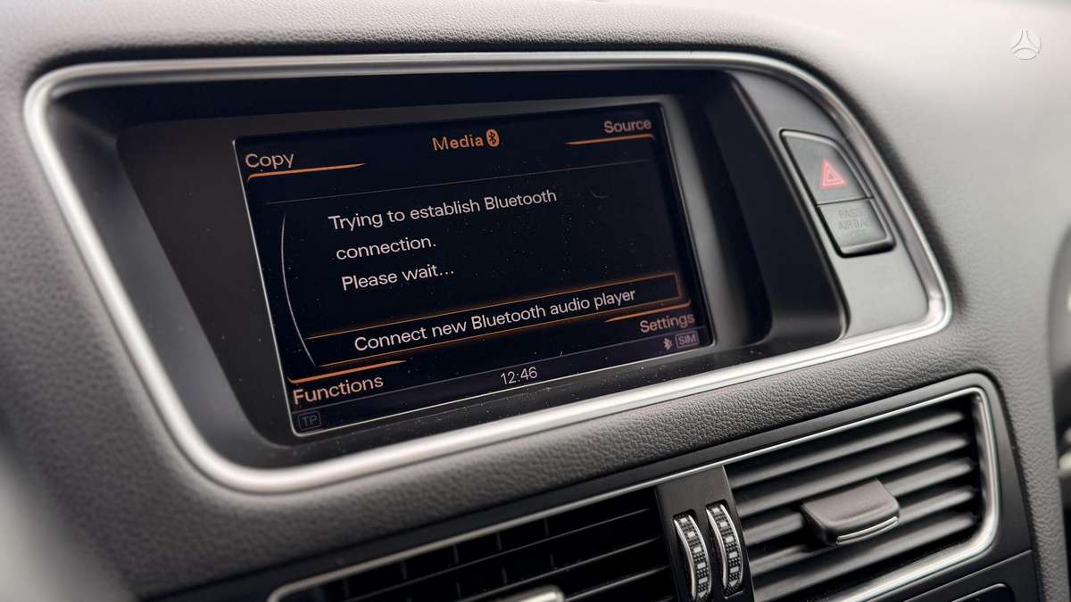 Audi Q5, 3.0 l., off-road / crossover
