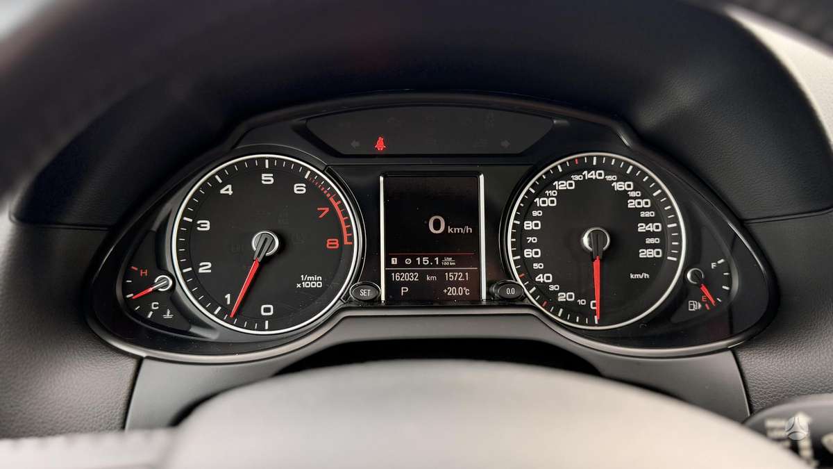 Audi Q5, 3.0 l., off-road / crossover