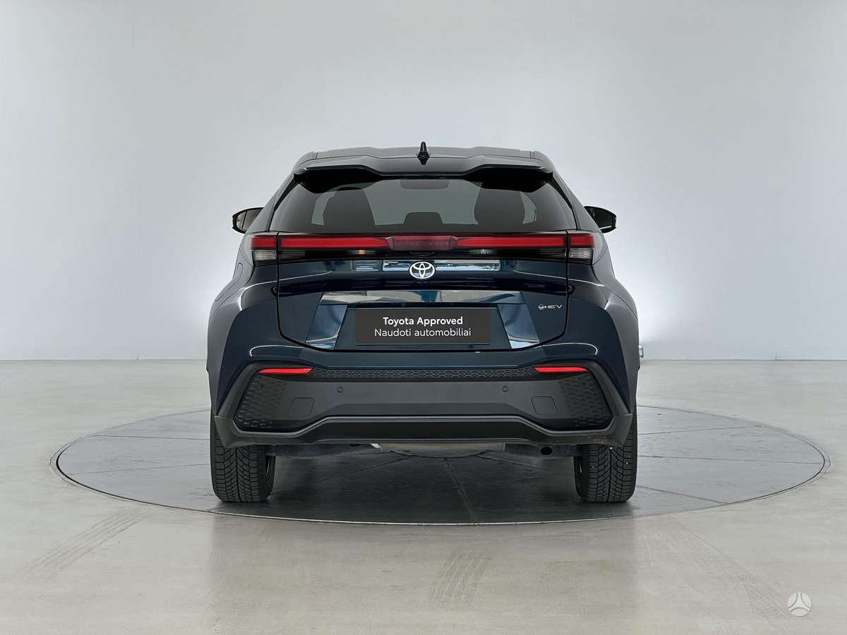 Toyota C-HR - 4