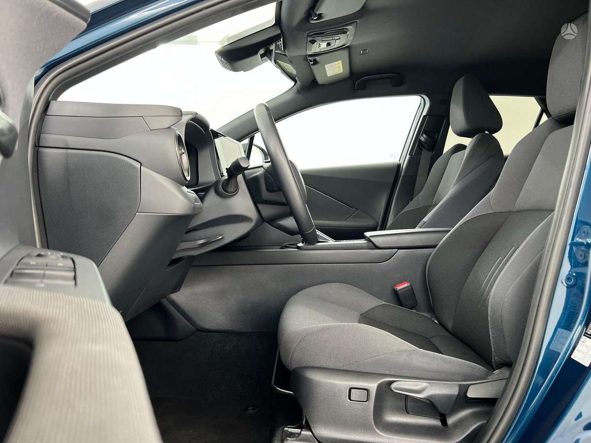 Toyota C-HR - 11