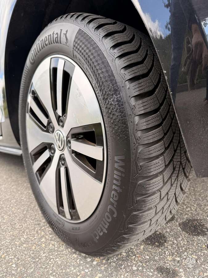 Volkswagen Golf - 9