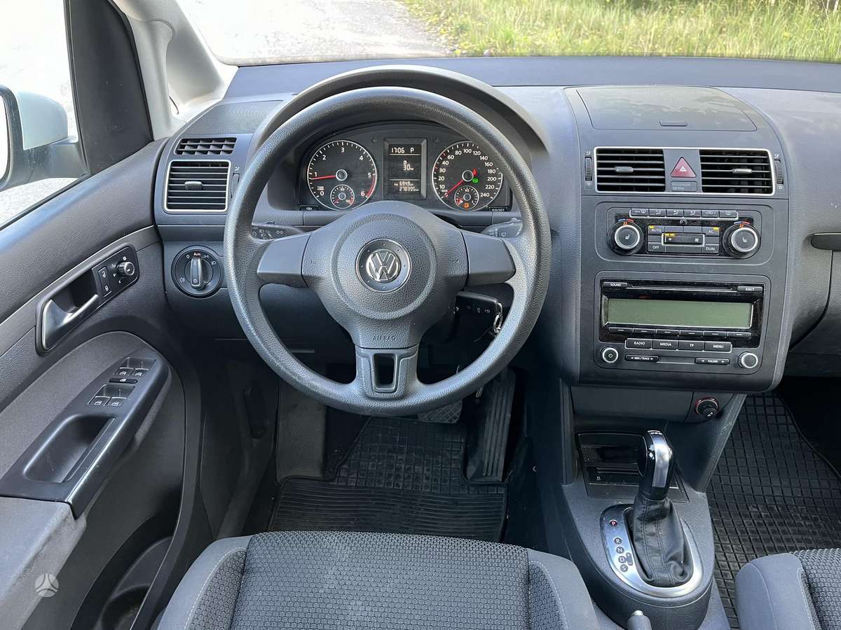 Volkswagen Touran - 7