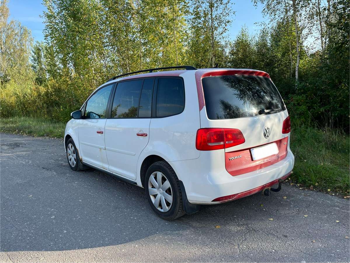 Volkswagen Touran - 2