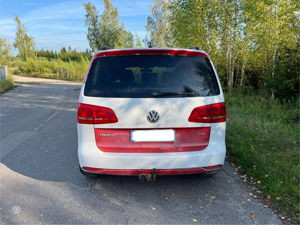 Volkswagen Touran - 6