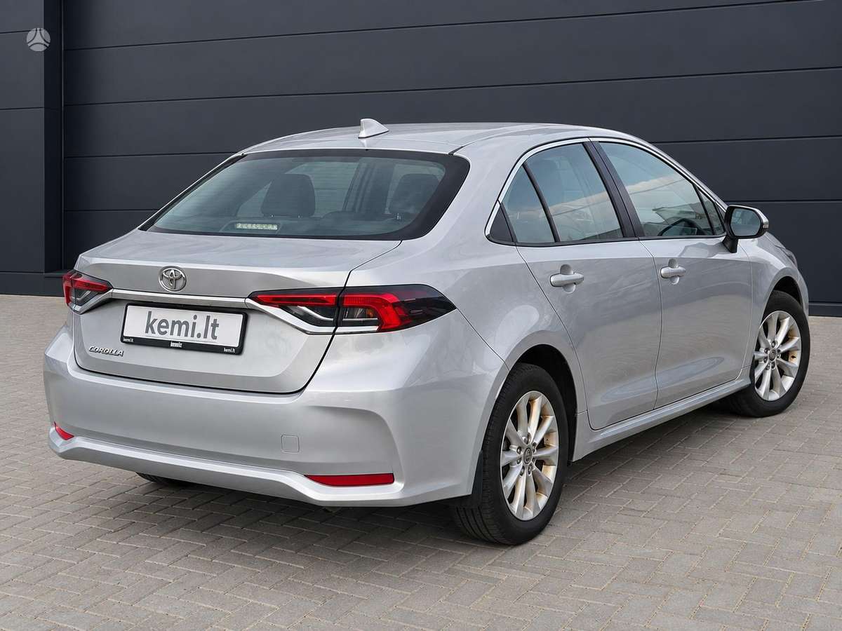 Toyota Corolla - 5