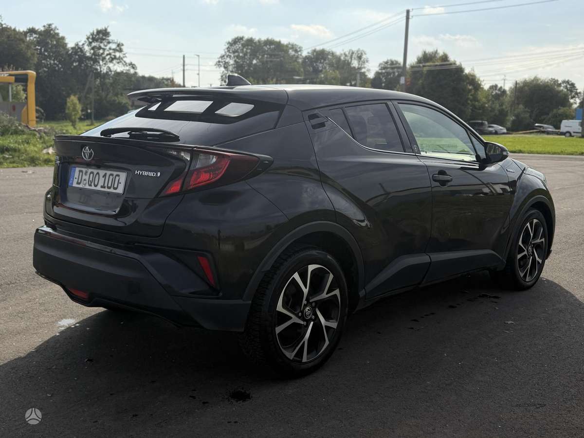 Toyota C-HR - 4