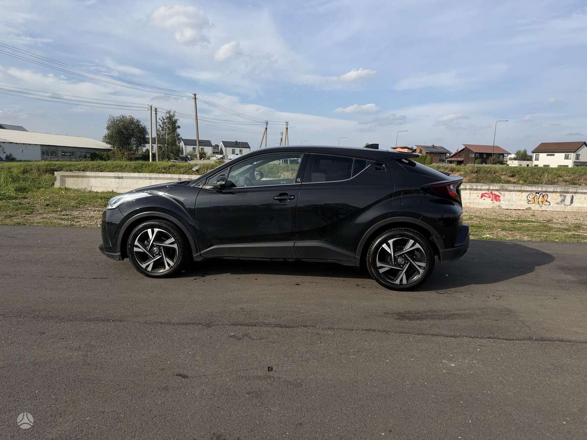 Toyota C-HR - 7