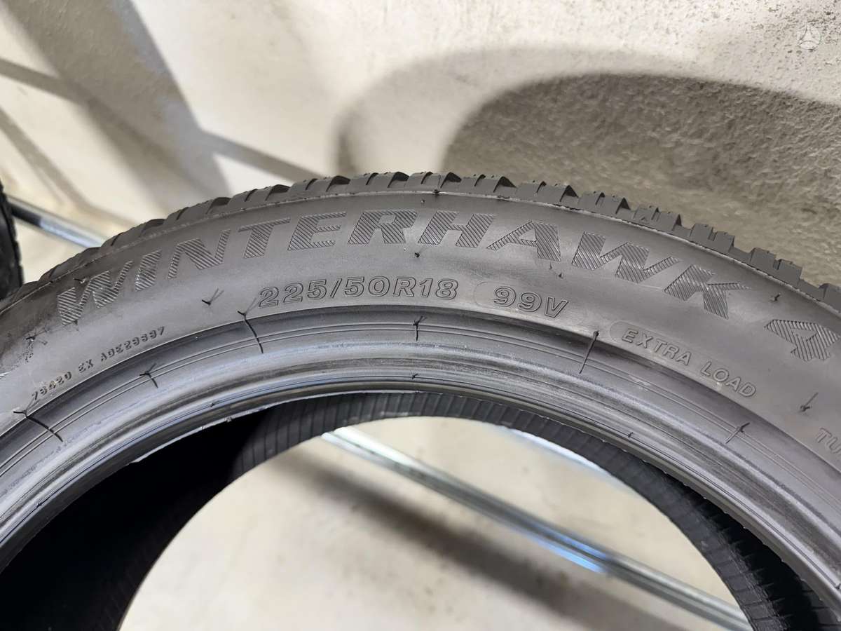 Firestone Winterhawk4//2025m, winter 225/50 R18