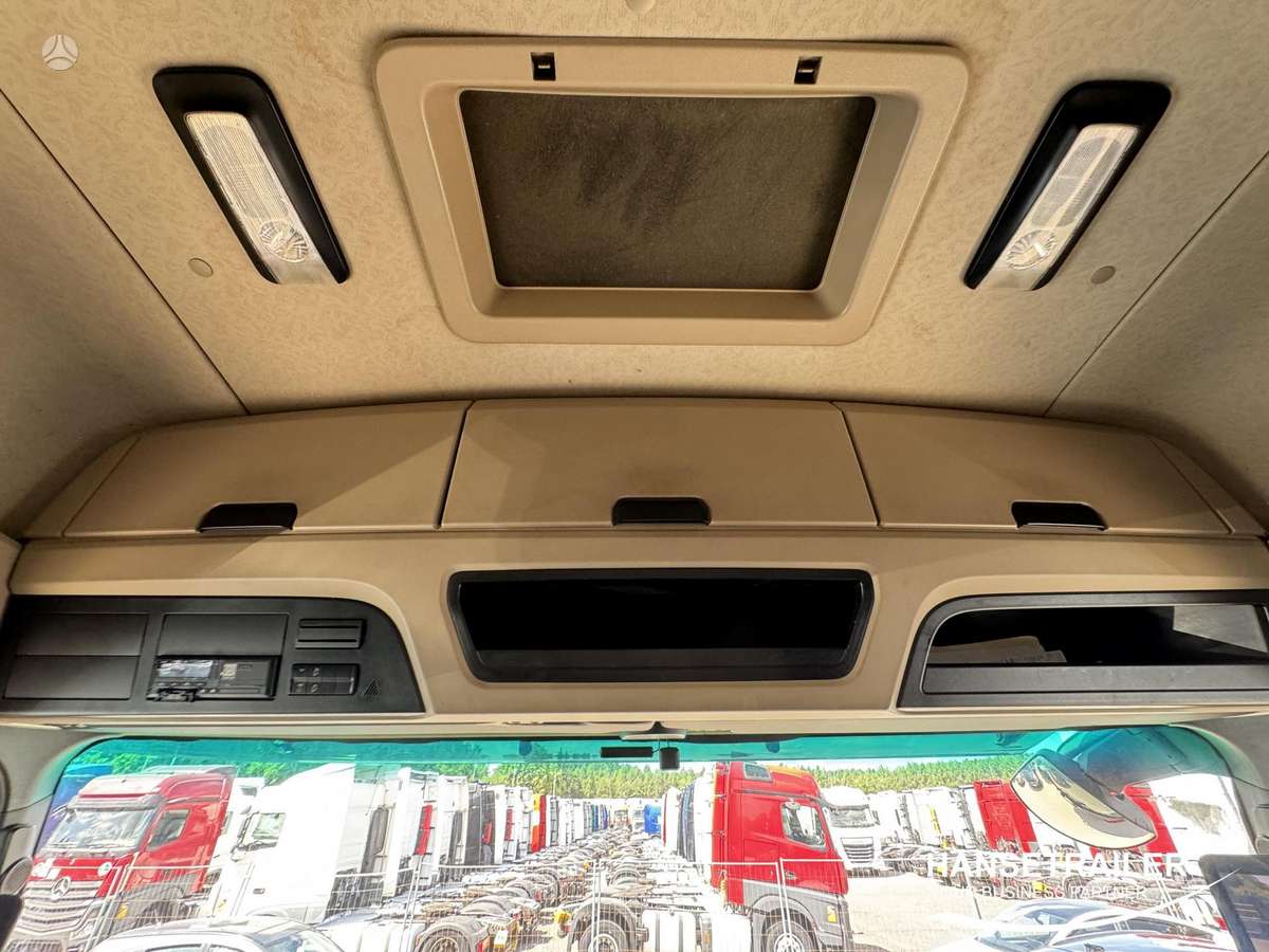 Mercedes-Benz Actros 1845 Big Space, double sleeper