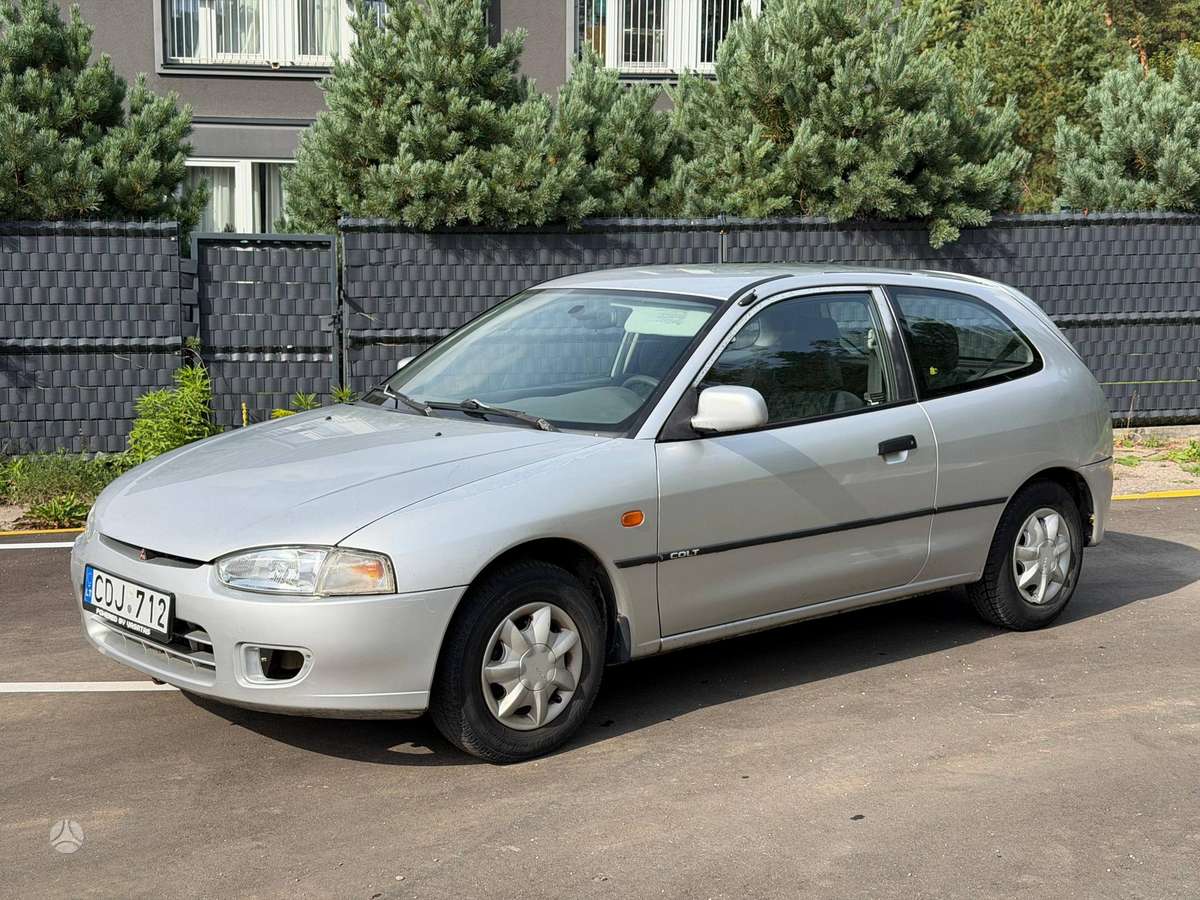 Mitsubishi Colt, 1.3 l., hatchback