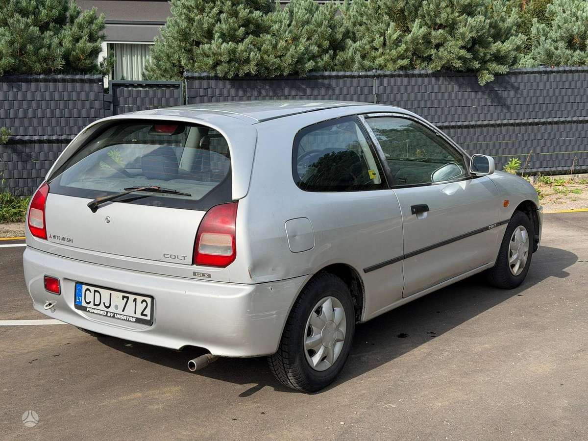 Mitsubishi Colt, 1.3 l., hatchback