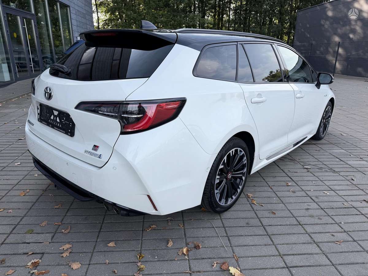 Toyota Corolla - 4