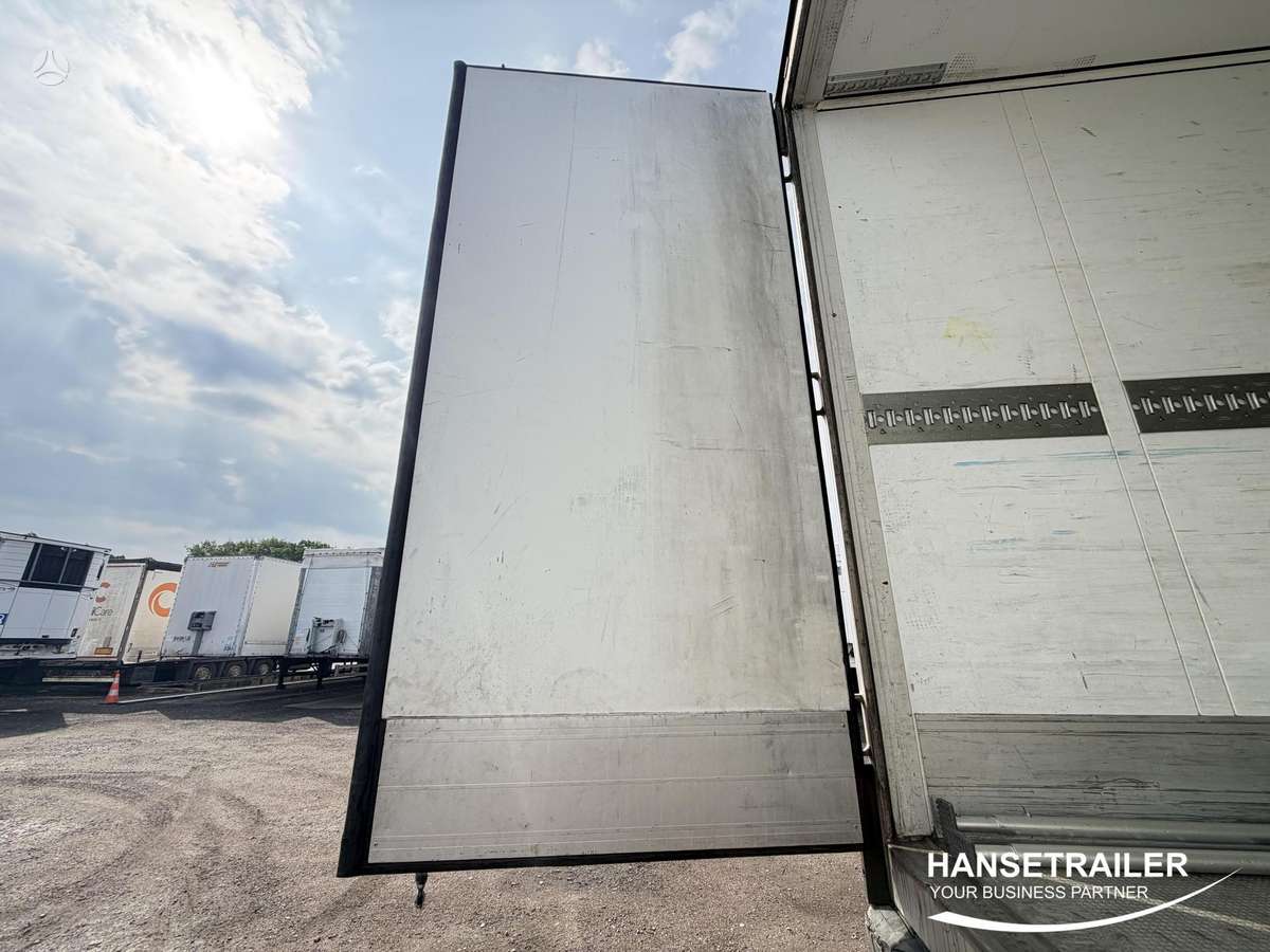 Schmitz SKO 24 FP45 8928h, refrigerated