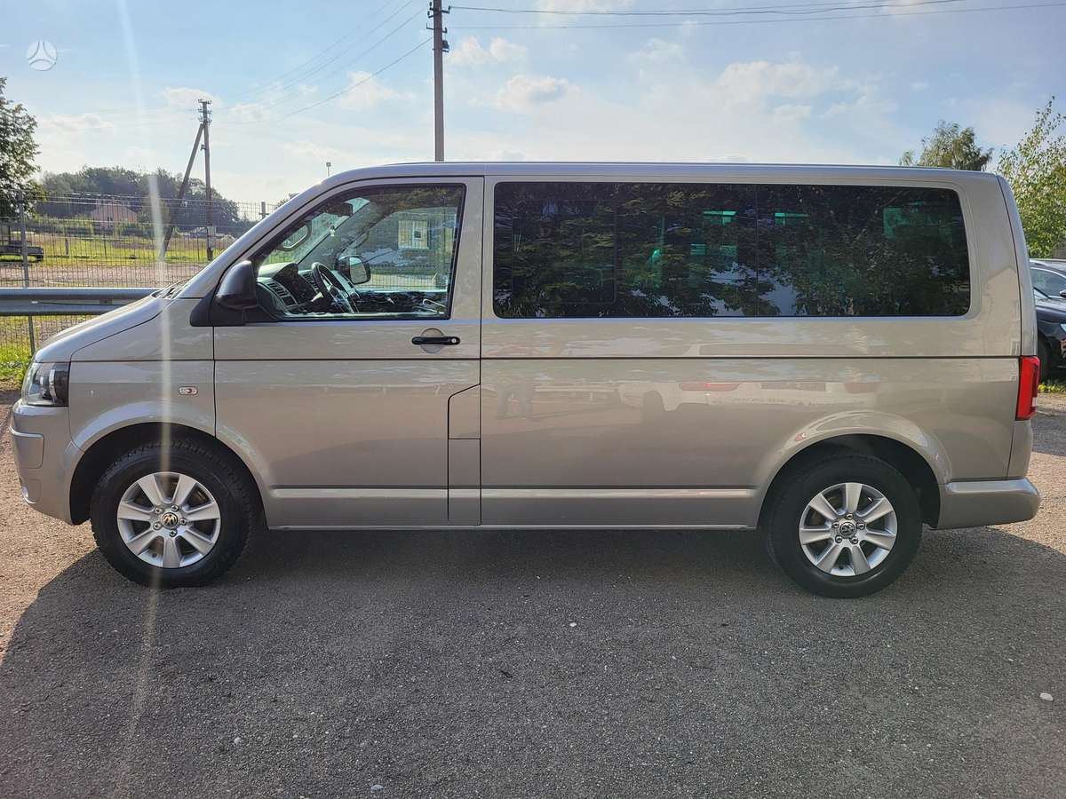 Volkswagen Multivan - 8
