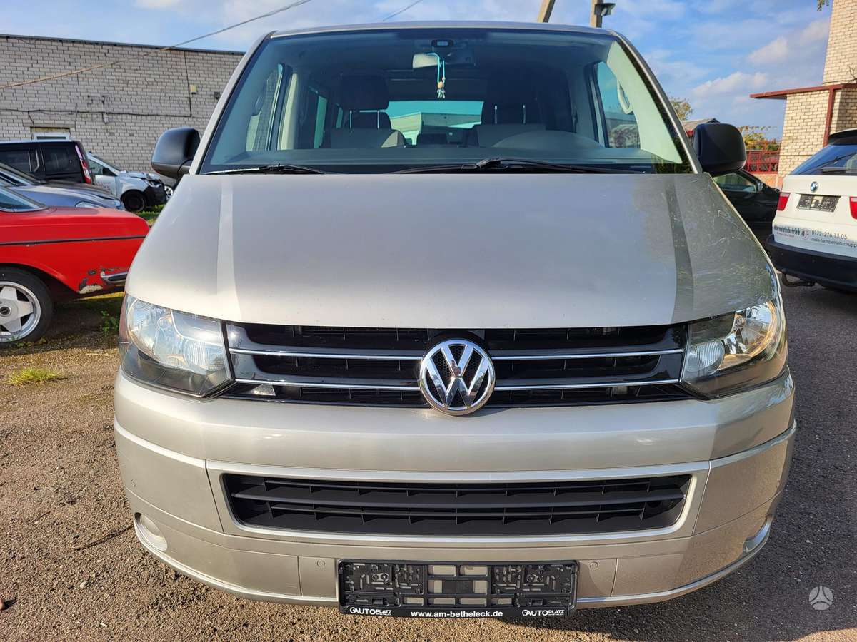Volkswagen Multivan - 7