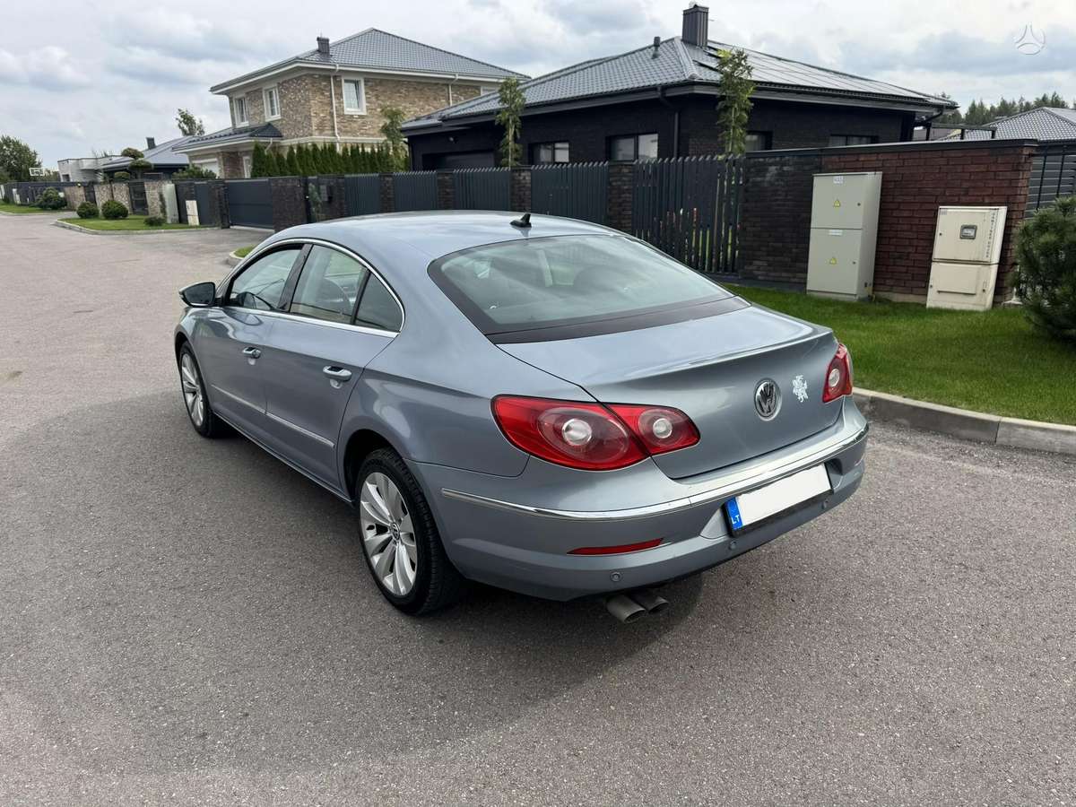 Volkswagen Passat CC - 4