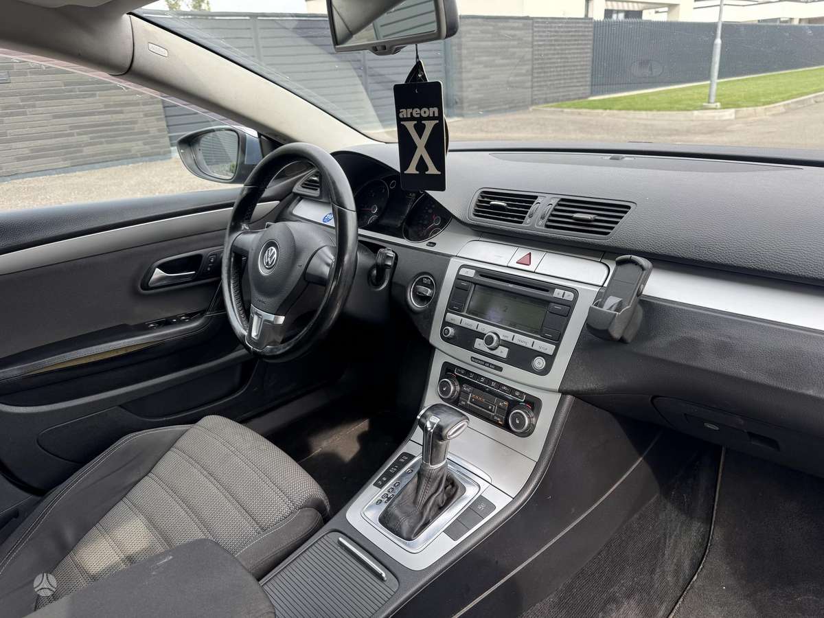 Volkswagen Passat CC - 9