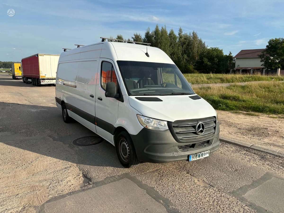 Mercedes-Benz Sprinter - 5