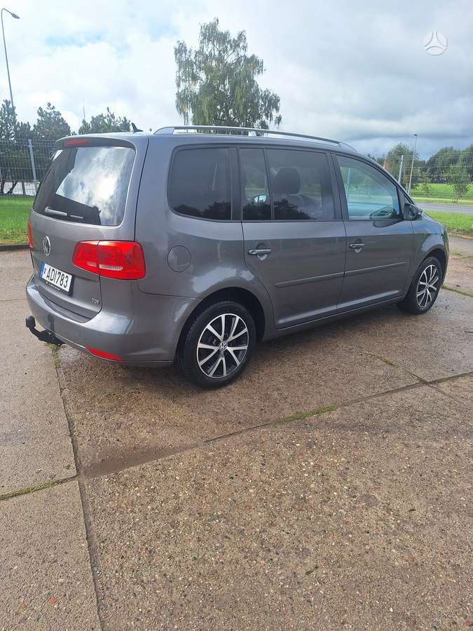 Volkswagen Touran - 7