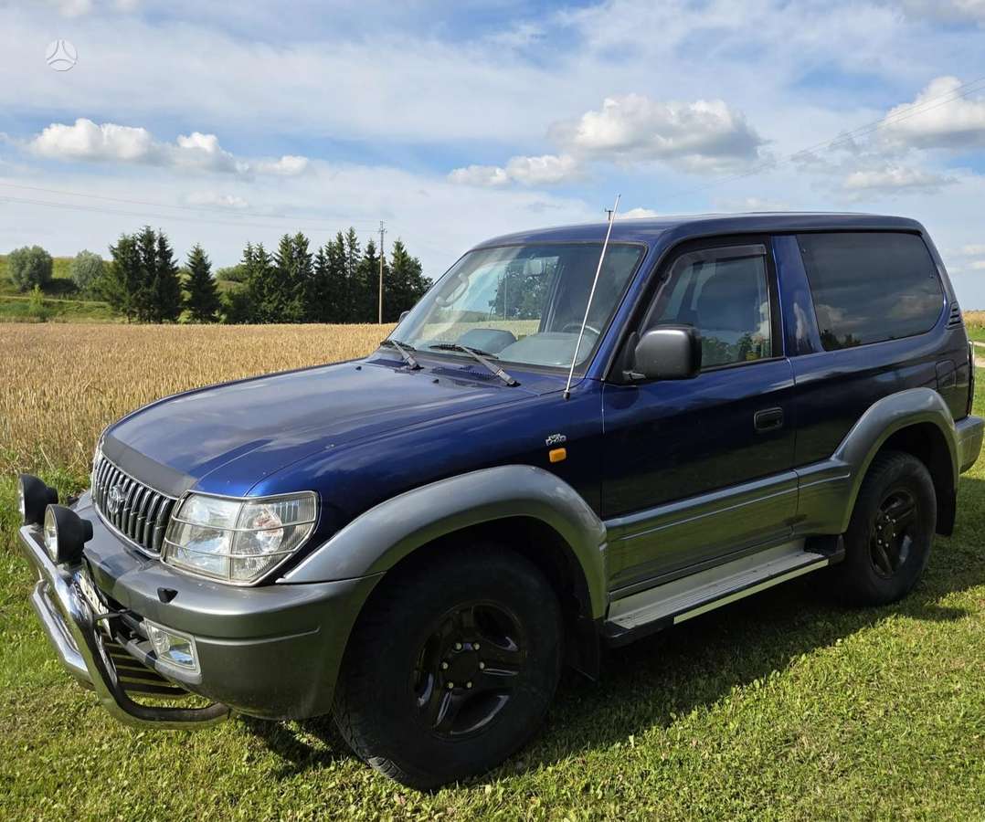 Toyota Land Cruiser - 1