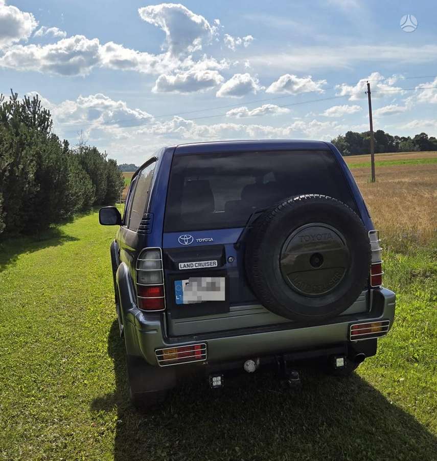 Toyota Land Cruiser - 3