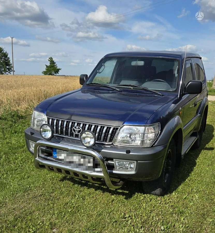 Toyota Land Cruiser - 4