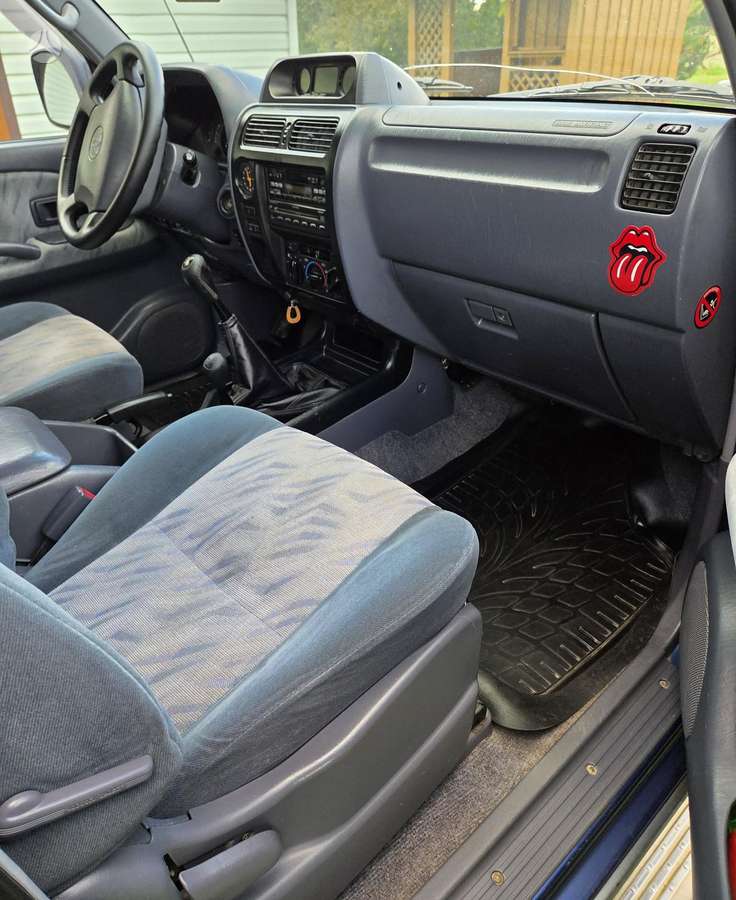 Toyota Land Cruiser - 7