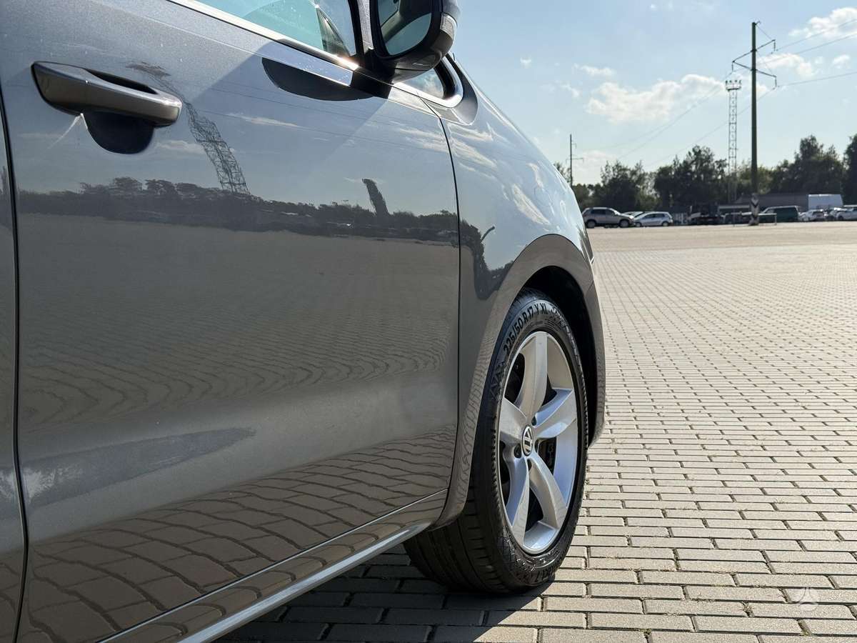 Volkswagen Sharan - 11