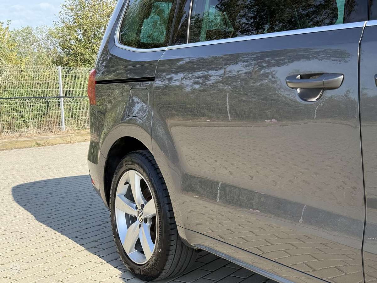 Volkswagen Sharan - 12