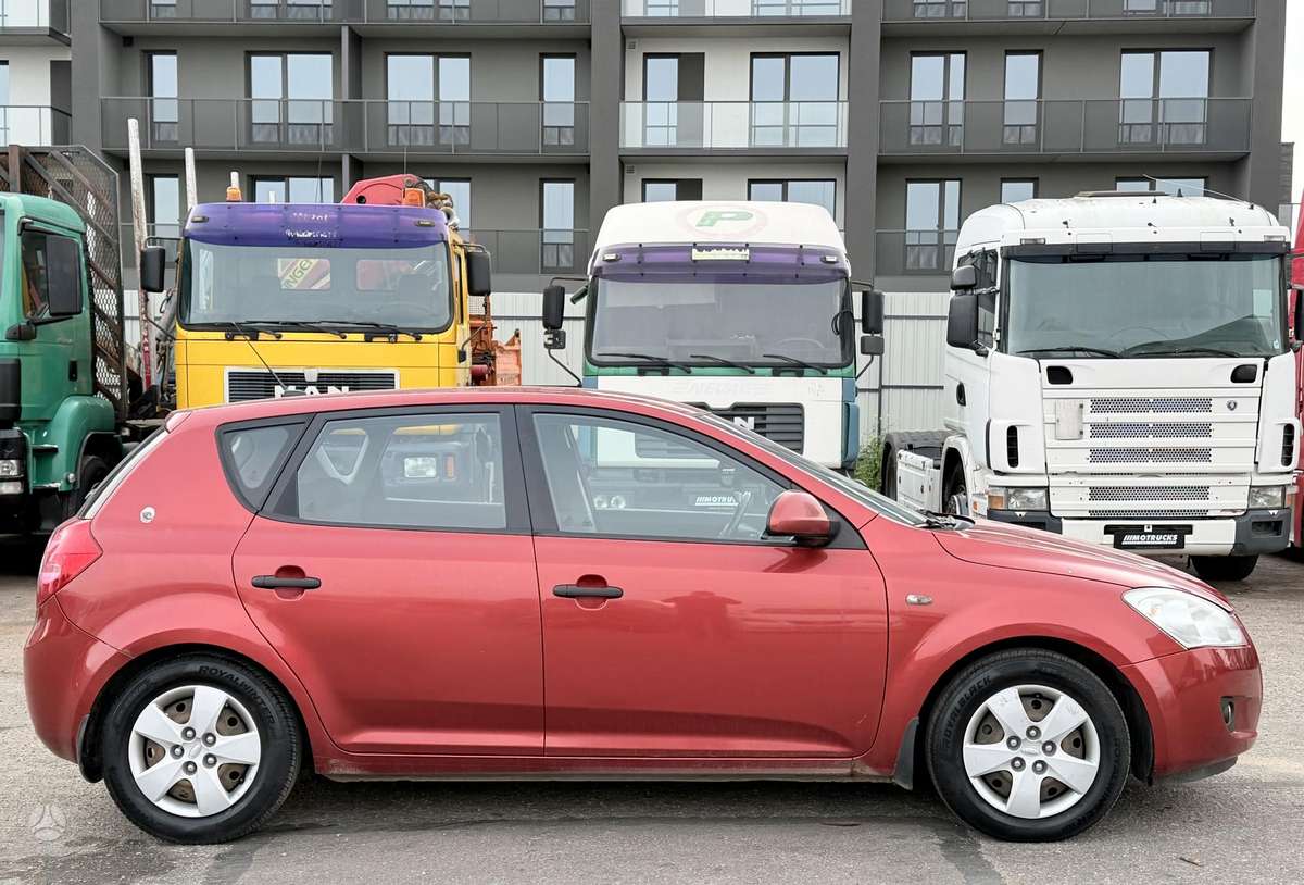 Kia Ceed, 1.4 l., Хэтчбек