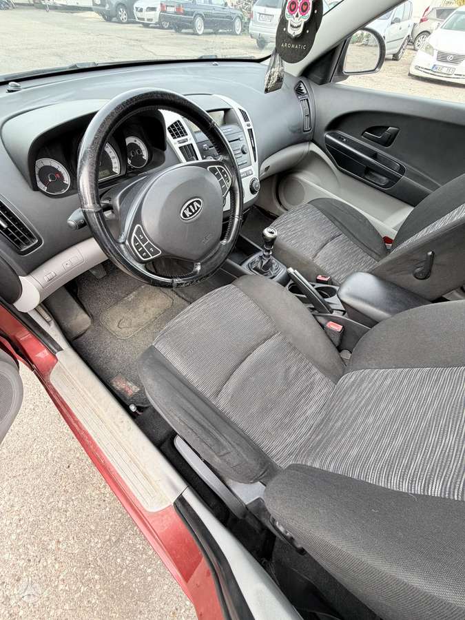 Kia Ceed, 1.4 l., Хэтчбек