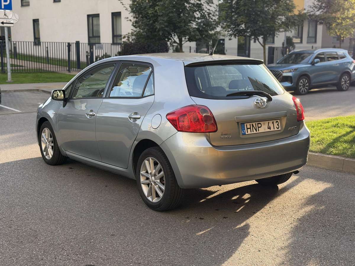 Toyota Auris - 4