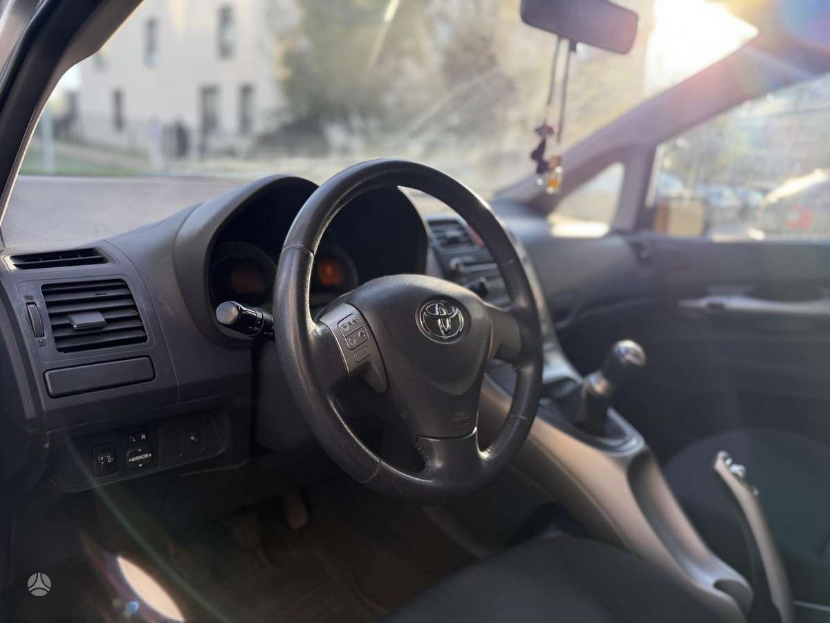 Toyota Auris - 8