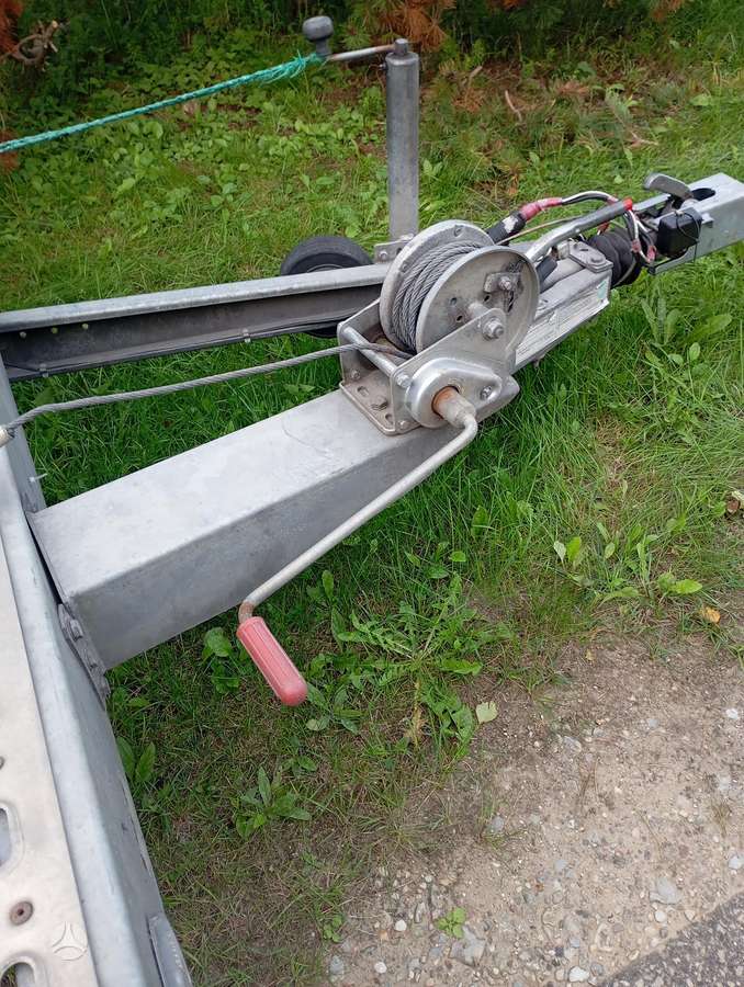 Niewiadow, autovežio