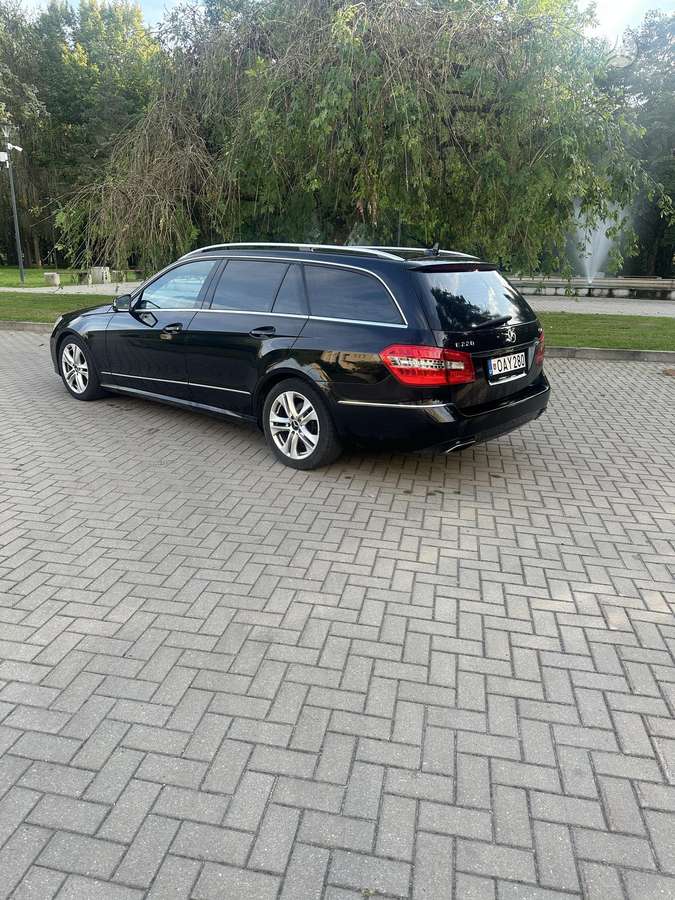 Mercedes-Benz E220, 2.1 l., wagon