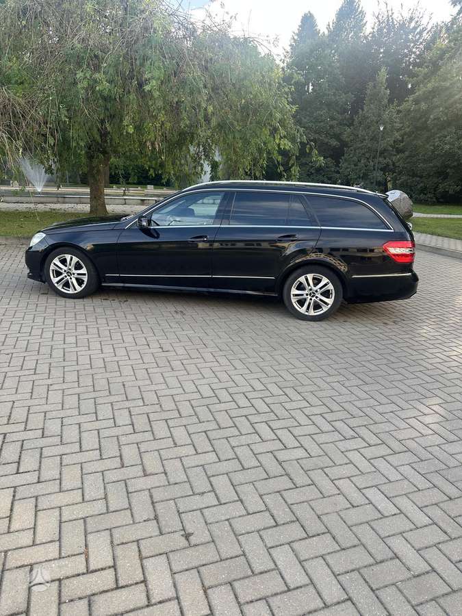 Mercedes-Benz E220, 2.1 l., wagon