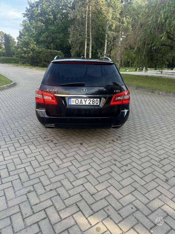 Mercedes-Benz E220, 2.1 l., wagon