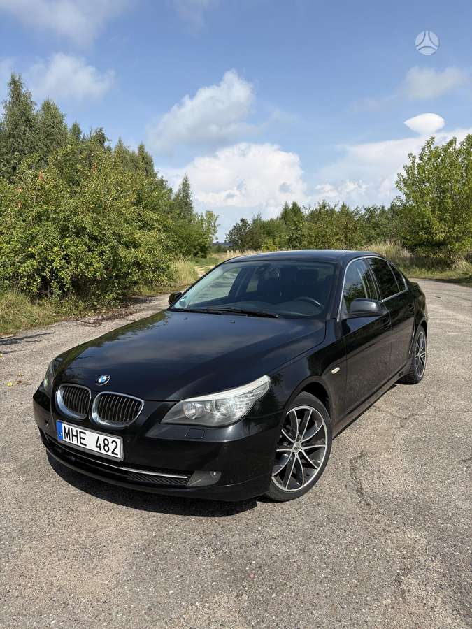 BMW 523, 2.5 l., Седан