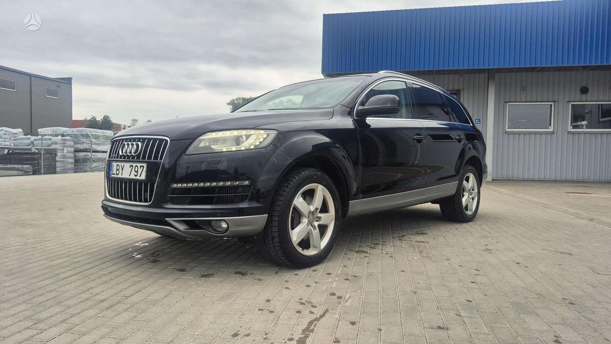 Audi Q7 - 1