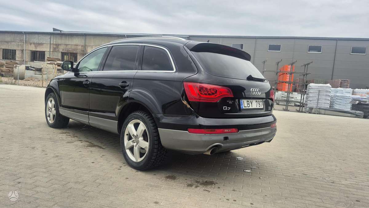 Audi Q7 - 4