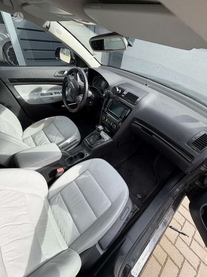 Škoda Octavia - 2