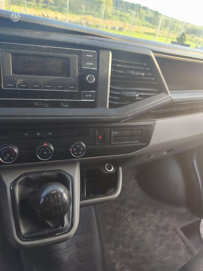 Volkswagen Transporter - 8
