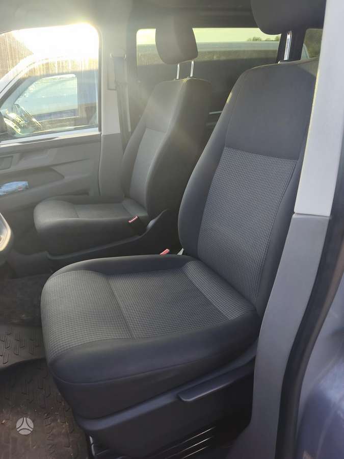 Volkswagen Transporter - 9