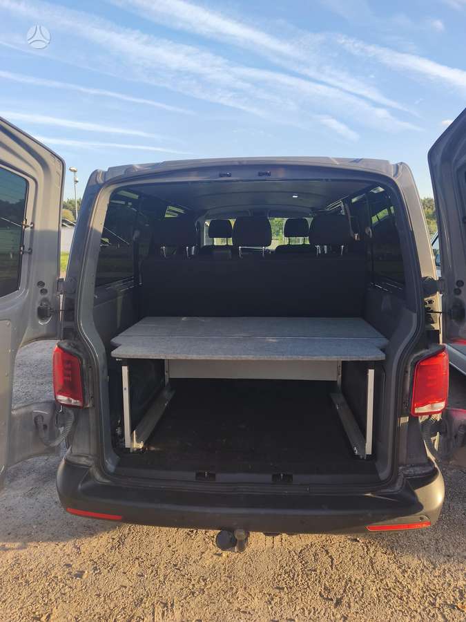 Volkswagen Transporter - 11